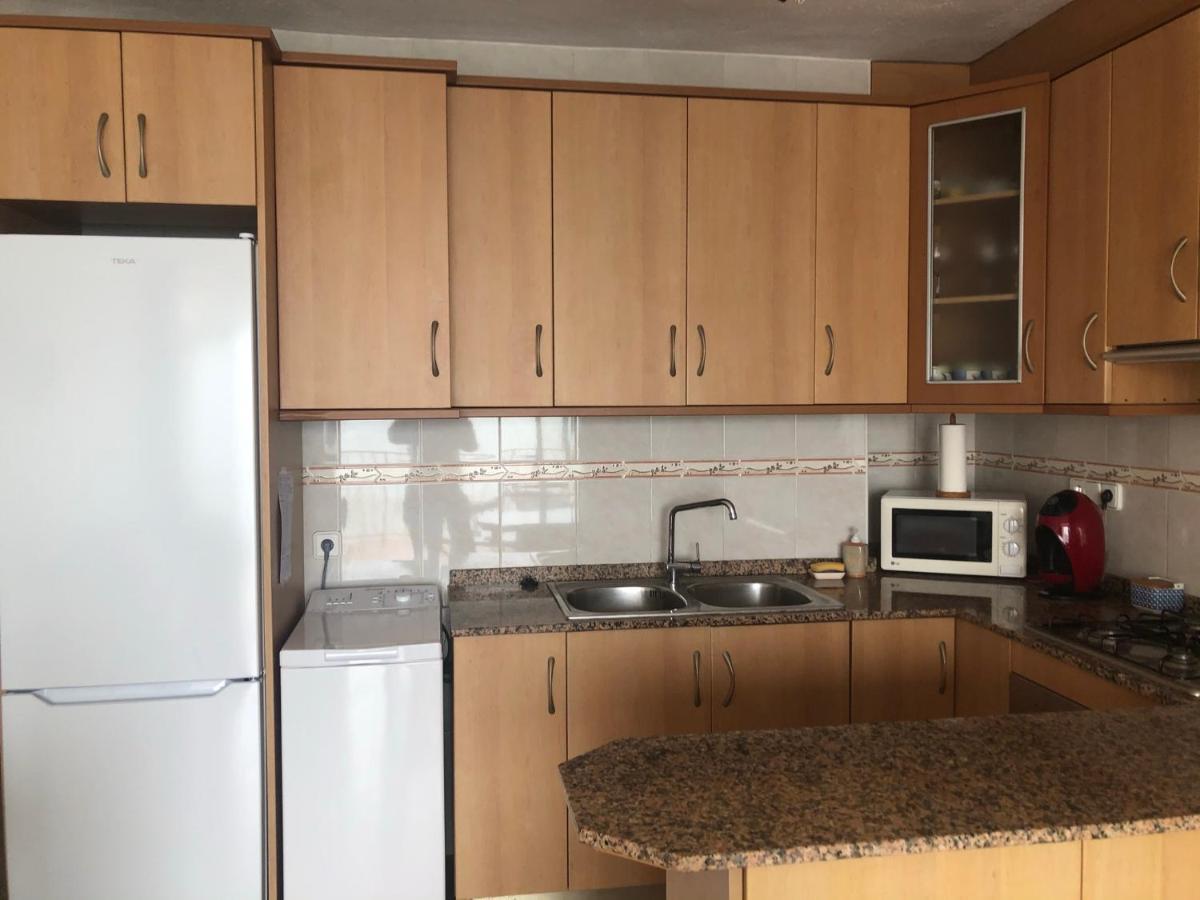 Apartamento En Primera Linea De Mar Sant Carles De La Rapita Bagian luar foto